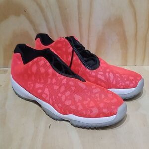 Nike Air Jordan Future Low Men Shoes  Infrared  VGC Size 13